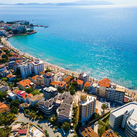 Apartamento Denize 100 M2 Daire Kusadası